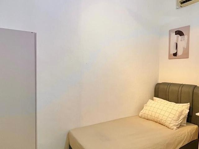 Room for rent in Wellesley, Penang
