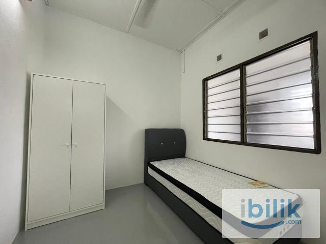 Room for rent in Wellesley, Penang