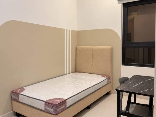 Room for rent in PJU 8, Petaling Jaya