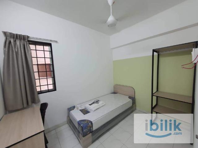 Room for rent in Petaling, Damansara Damai