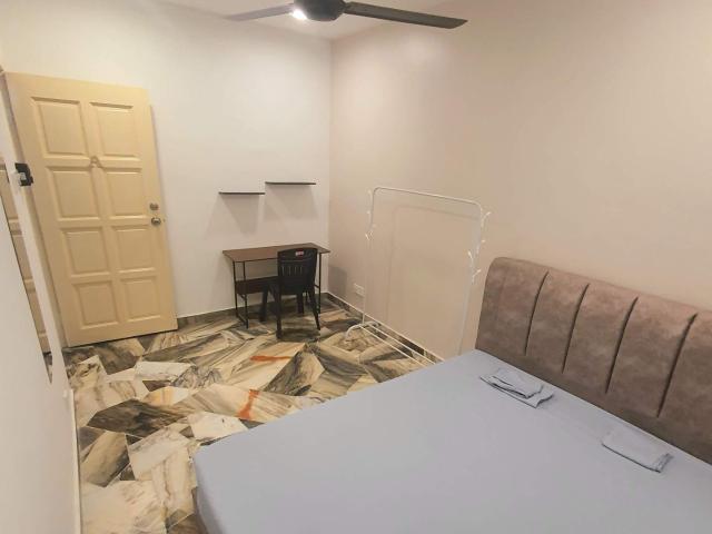 Room for rent in Perak, Intan