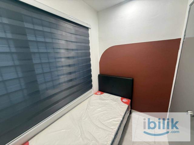Room for rent in PJU 8, Petaling Jaya