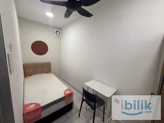 Room for rent in PJU 8, Petaling Jaya