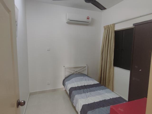 Room for rent in Petaling, Damansara Damai