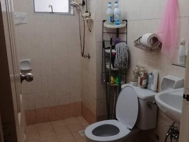 Room for rent in Petaling, Damansara Damai