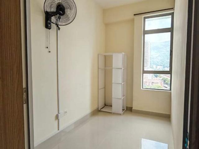 Room for rent in Mukim 13, Georgetown