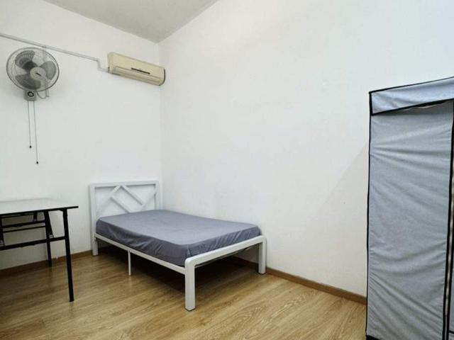Room for rent in Petaling, Damansara Damai