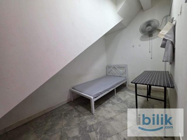 Room for rent in Petaling, Damansara Damai