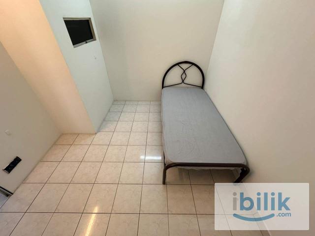 Room for rent in Petaling, Damansara Damai