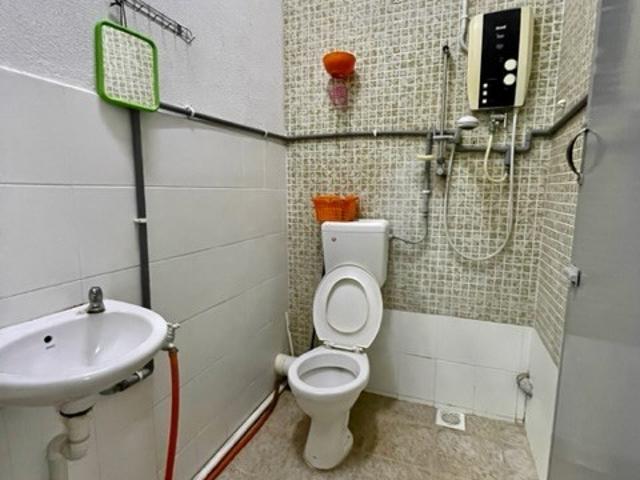 Room for rent in Petaling, Damansara Damai