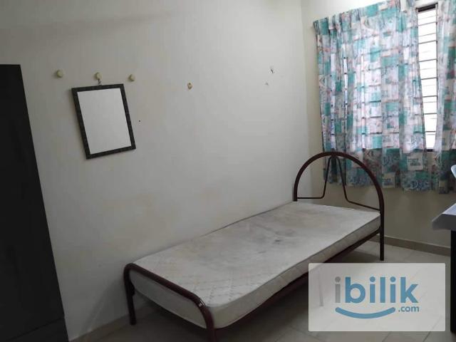 Room for rent in Malaka
