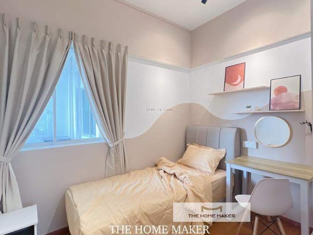 Room for rent in Kampung Kastam, Johor Bahru