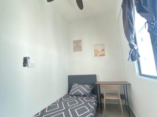Room for rent in Wellesley, Penang