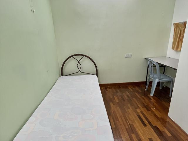 Room for rent in Petaling, Damansara Damai
