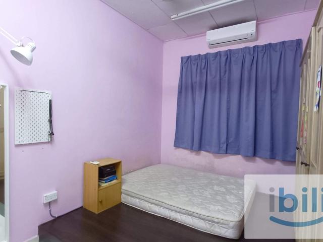 Room for rent in Malaka