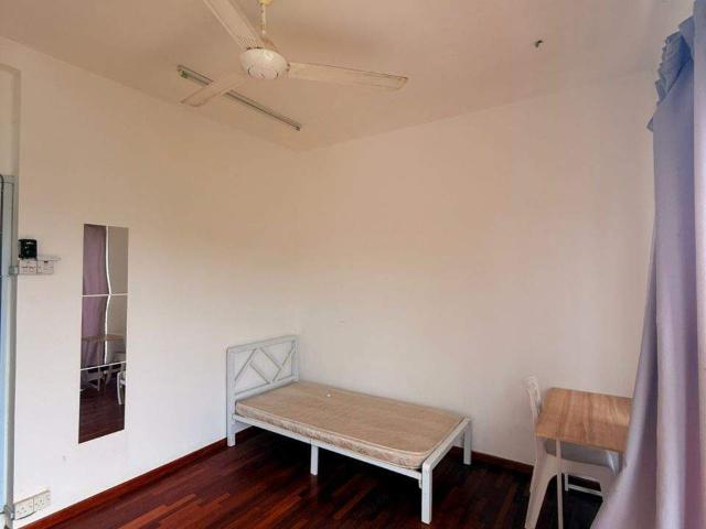 Room for rent in Seksyen U13, Shah Alam