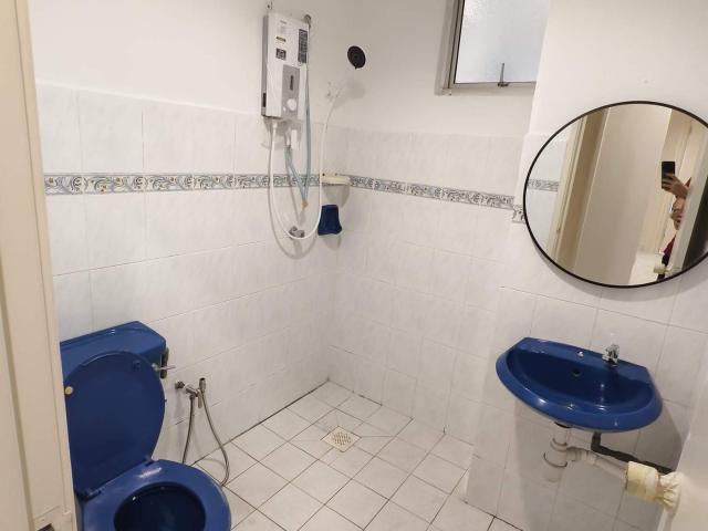 Room for rent in Petaling, Damansara Damai