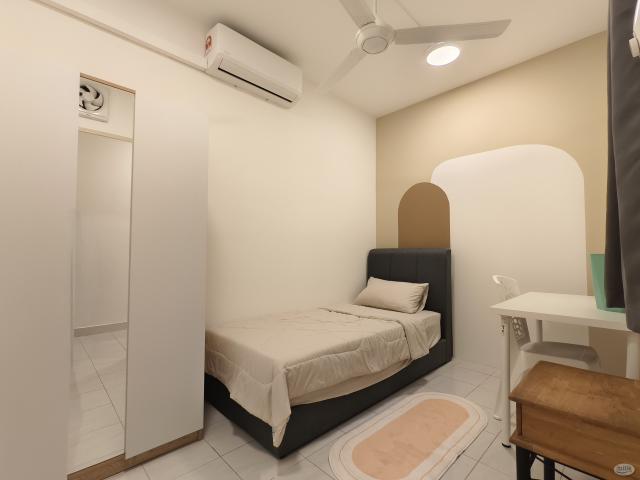 Room for rent in Petaling, Damansara Damai