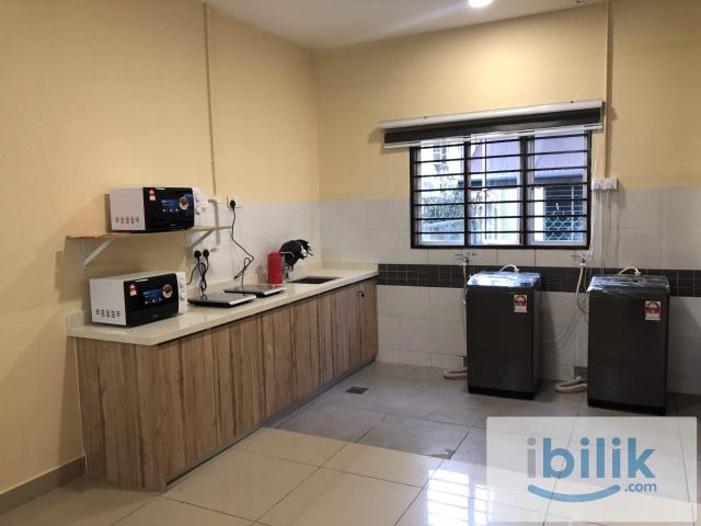 Room for rent in Petaling, Alam Impian
