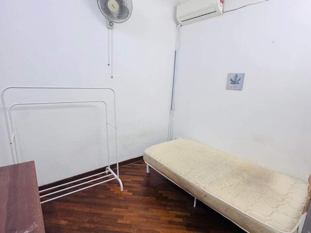 Room for rent in Bandar Puteri 8, Majlis Bandaraya Subang Jaya