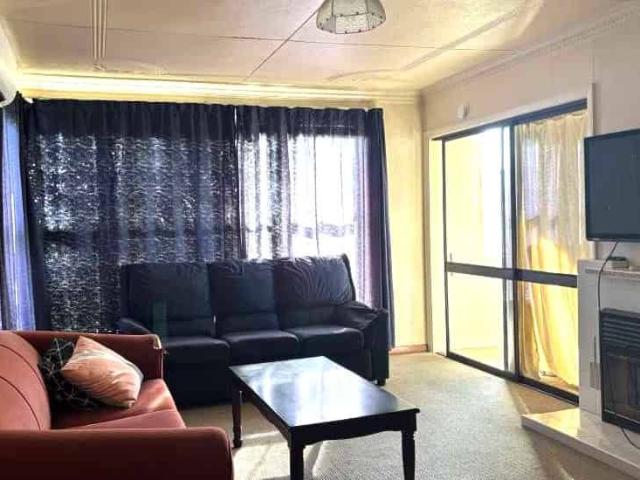 Apartment for rent in Chaslands, Canterbury
