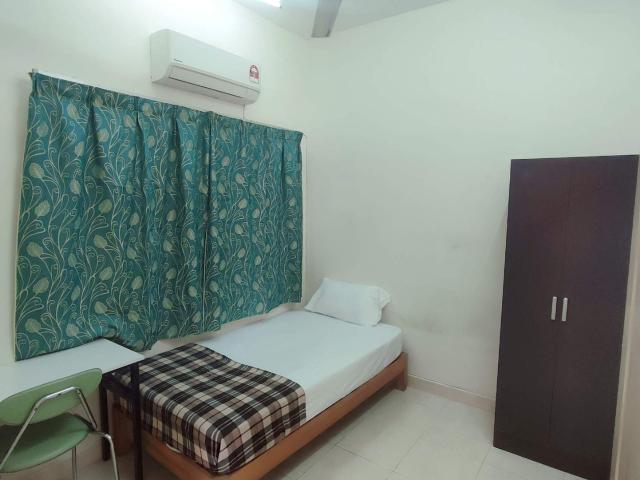 Room for rent in Petaling, Damansara Damai