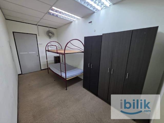 Room for rent in Petaling, Damansara Damai