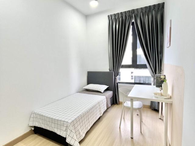 Room for rent in Taman Pagar Ruyong, Kuala Lumpur