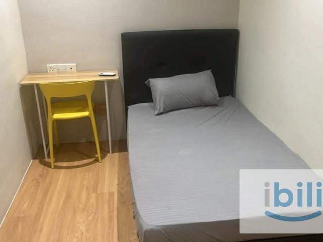 Room for rent in PJU 6, Petaling Jaya