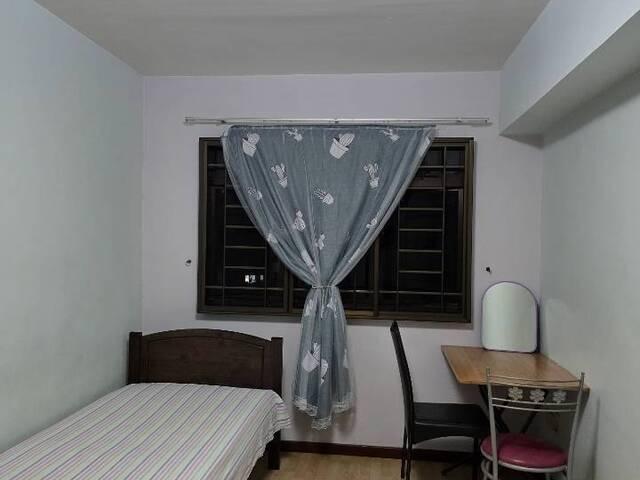 Room for rent