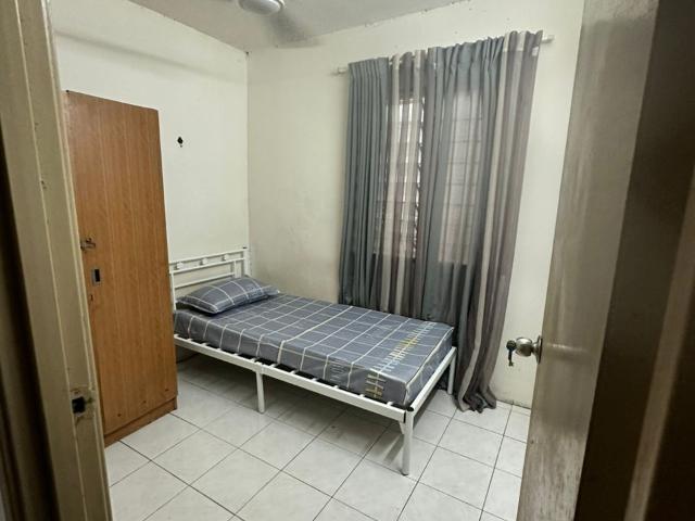 Room for rent in Tanjong Sepat, Selangor