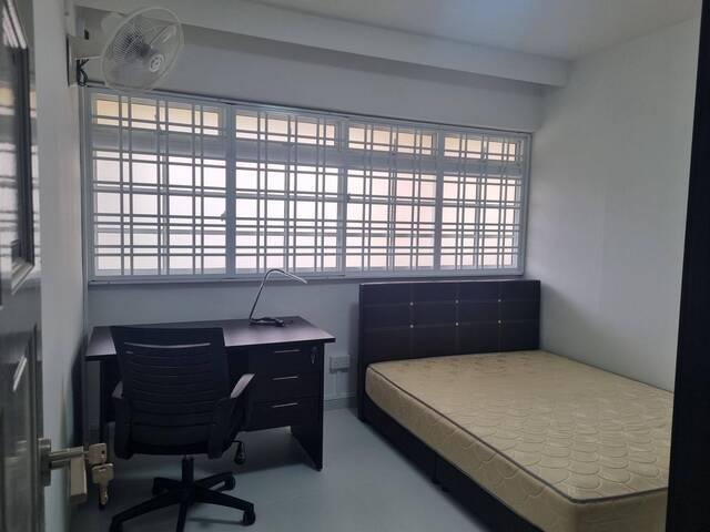 Room for rent in Hougang, 19 North East, Hougang