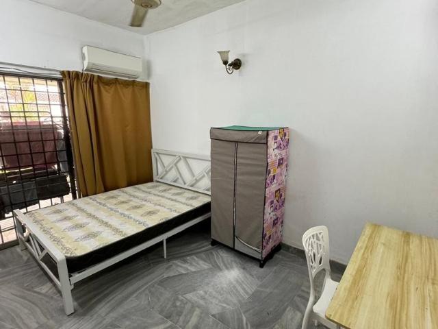 Room for rent in Petaling, Damansara Damai