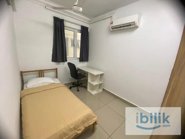 Room for rent in Petaling, Damansara Damai
