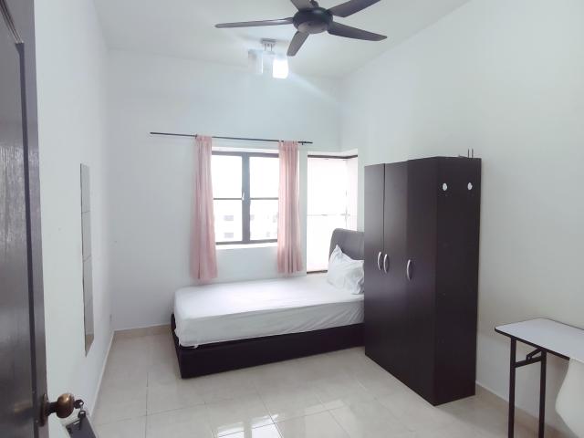 Room for rent in Petaling, Damansara Damai