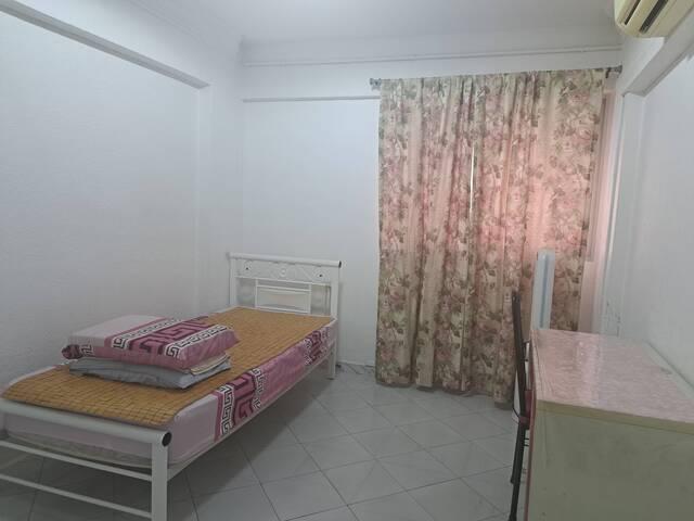 Room for rent in Chai Chee