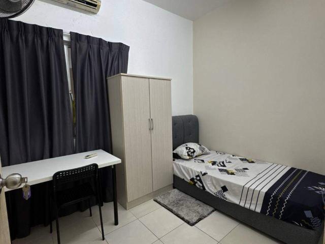 Room for rent in Petaling, Damansara Damai