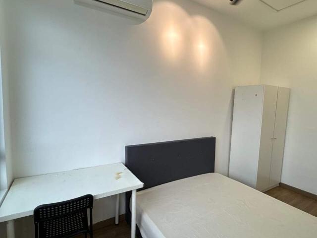 Room for rent in Petaling, Alam Impian