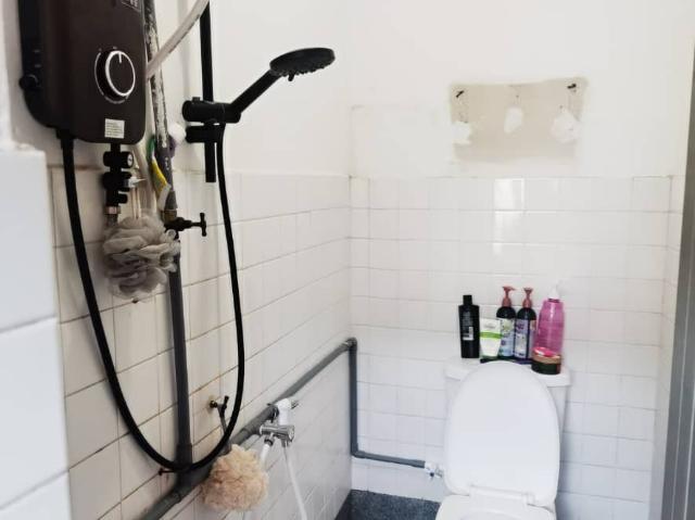 Room for rent in Petaling, Damansara Damai