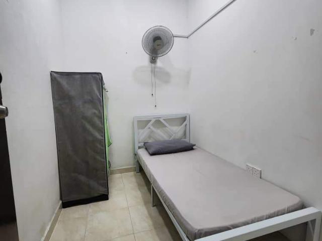 Room for rent in Petaling, Damansara Damai