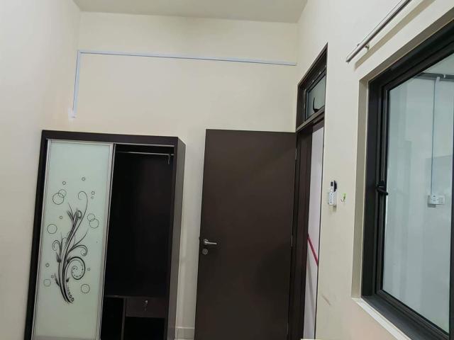 Room for rent in Seremban 2 Heights, Seremban
