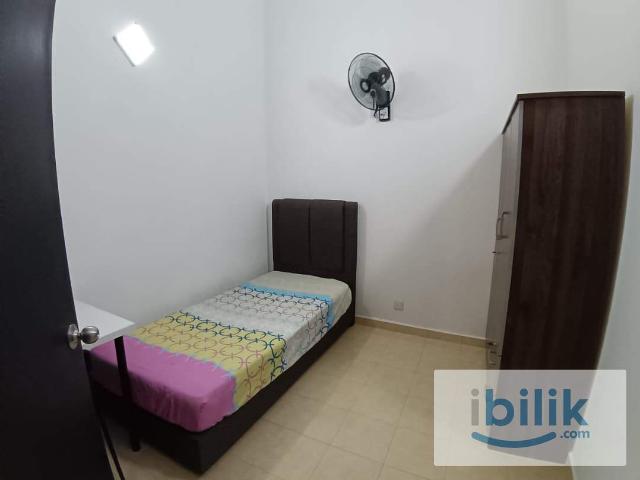Room for rent in Alam Impian, Selangor