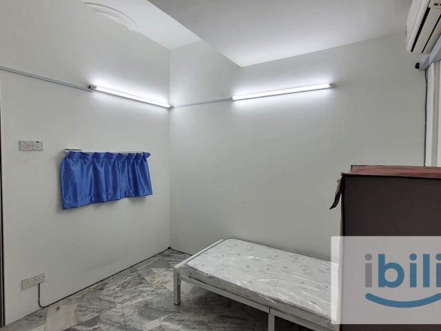 Room for rent in Bandar Puteri 8, Majlis Bandaraya Subang Jaya