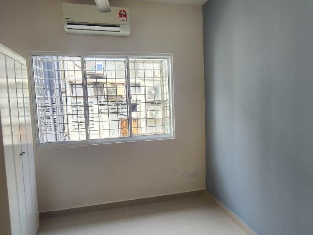 Room for rent in Country Heights Damansara, Kuala Lumpur