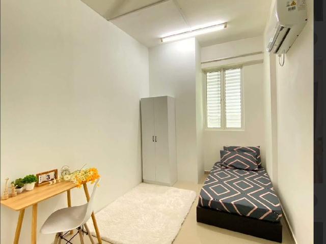 Room for rent in Wellesley, Penang