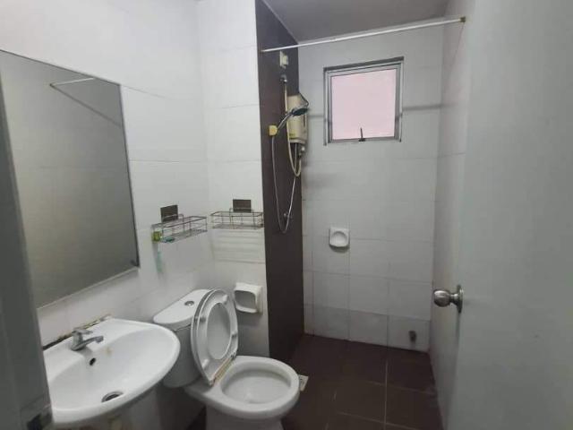 Room for rent in Petaling, Damansara Damai