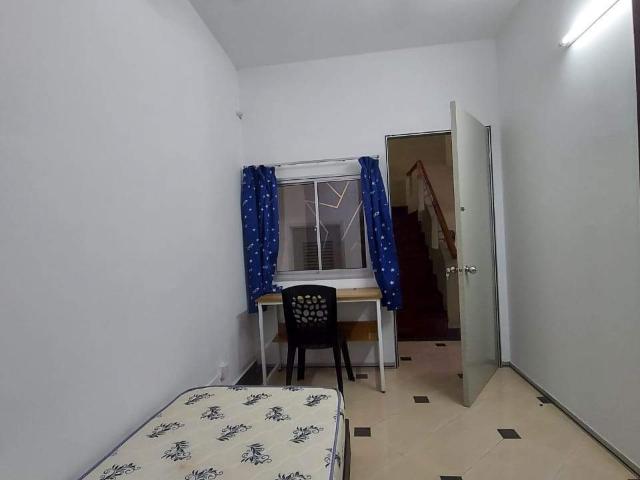Room for rent in Petaling, Alam Impian