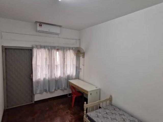 Room for rent in Petaling, Damansara Damai