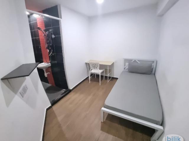 Room for rent in Petaling, Damansara Damai
