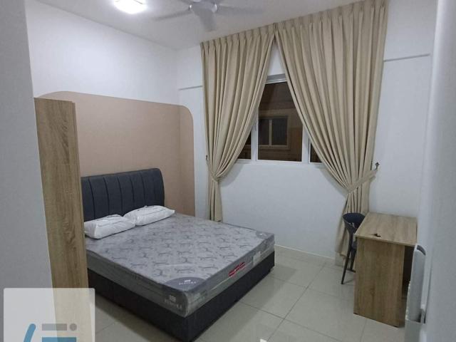 Room for rent in Petaling, Alam Impian